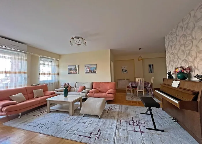Appartement Comfy And Spacious In A Quiet Area Skopje
